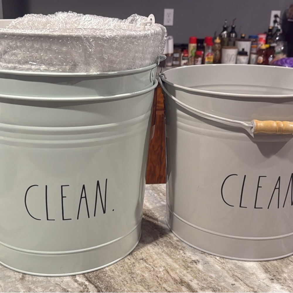 Set of four Clean Buckets